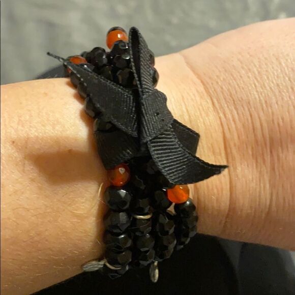 ❤️ 3/$20 Beaded multi bracelet - Picture 2 of 4